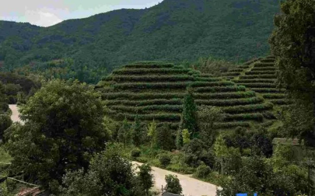 Jinhua Shuanglongdong juxianlou Hotel