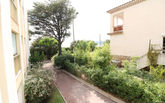 Sea side 2 bedroom with heated pool 322