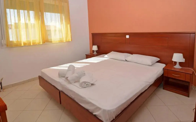 Avra Apartments