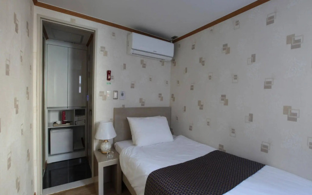 Hotel Daewoo Inn