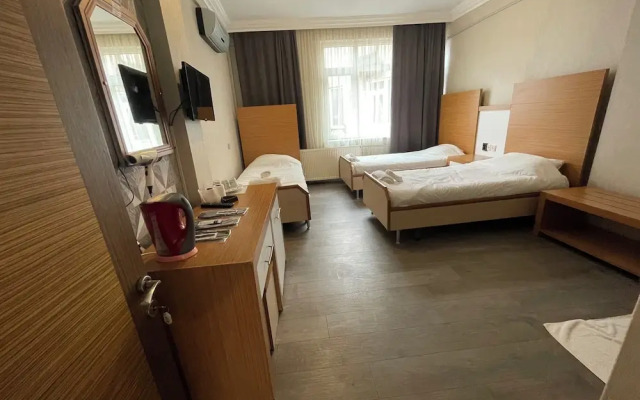 Mola Otel