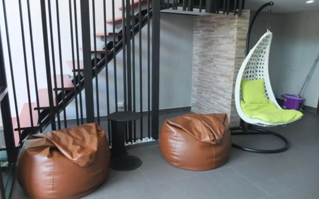 Nida Rooms Royal de Nongprue Hotel