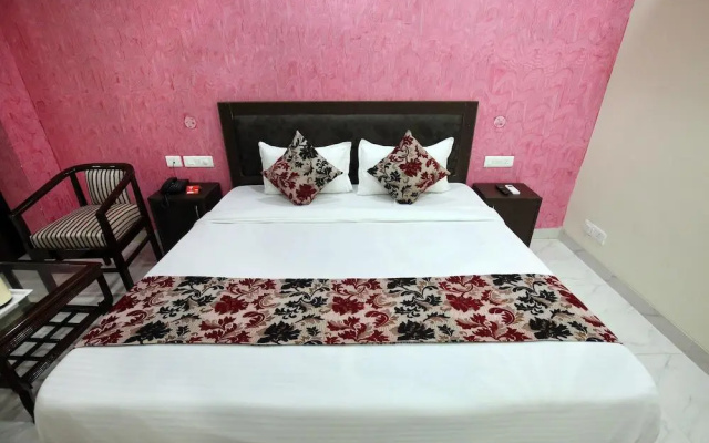 OYO 9040 Hotel Alpine