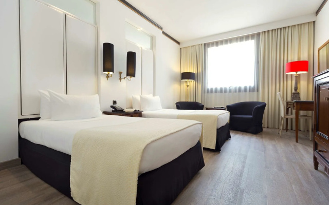 Отель Melia Milano