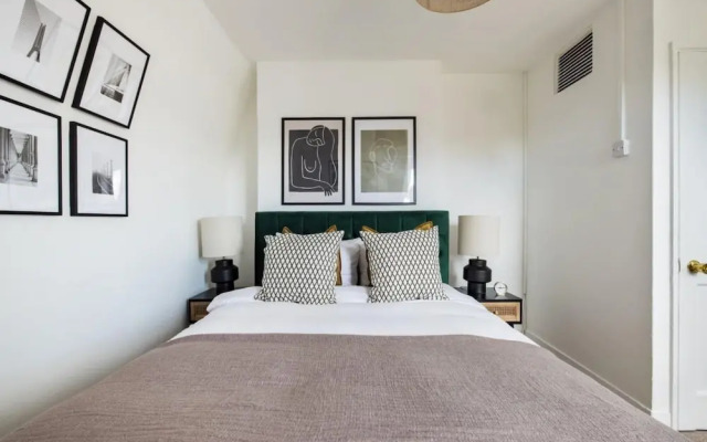 The Vauxhall Bolthole - Elegant and Bright 2bdr Flat