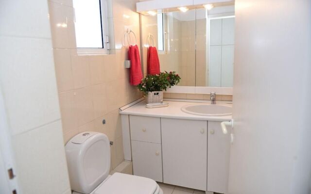 Top Floor With Stunning 360 View