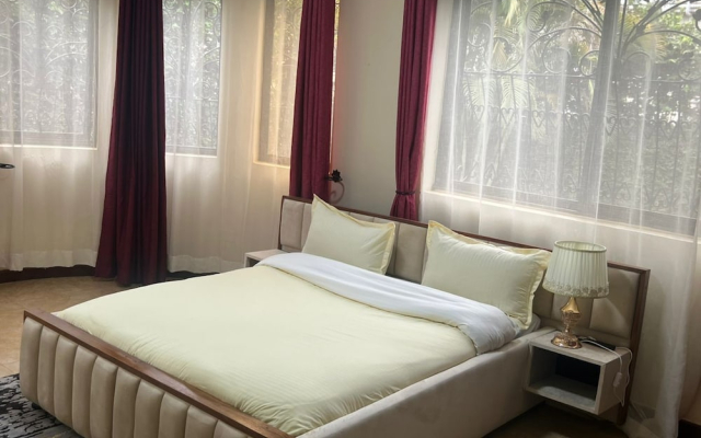 Elma Suites & Lounge