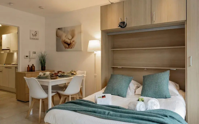 Modern yet Very Cosy and Sunny Flat