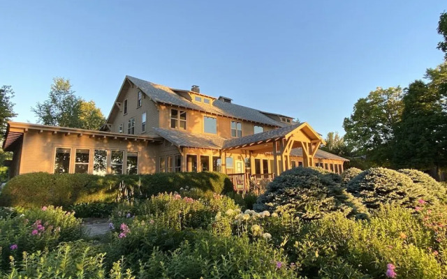 Peters Sunset Beach Resort