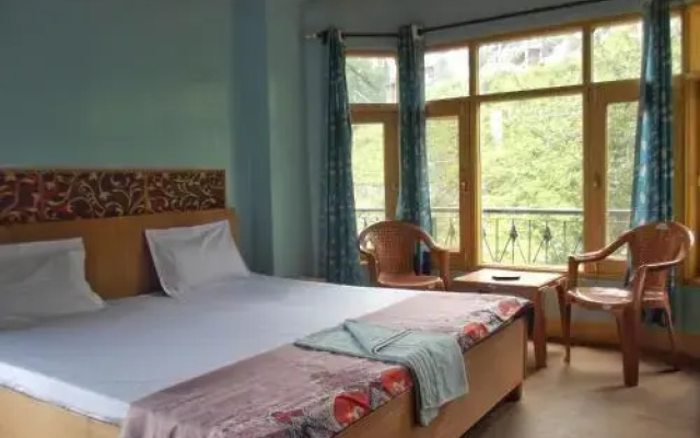 Pines and Peaks Hotel
