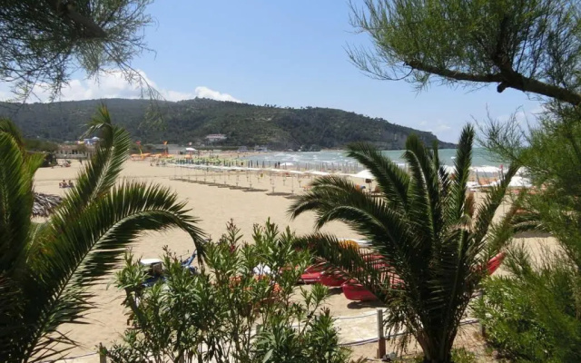 Blus Marine Home a 10mt Dalla Spiaggia (Adults Only)