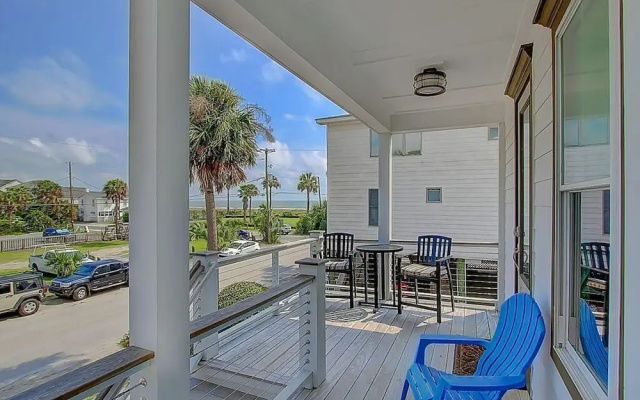 125-B East Ashley