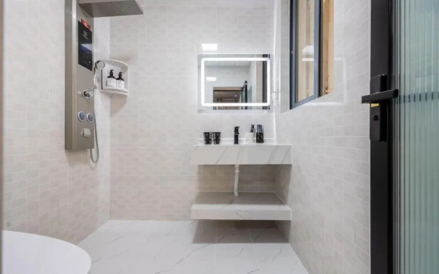 Sanya Chun Ting Apartment