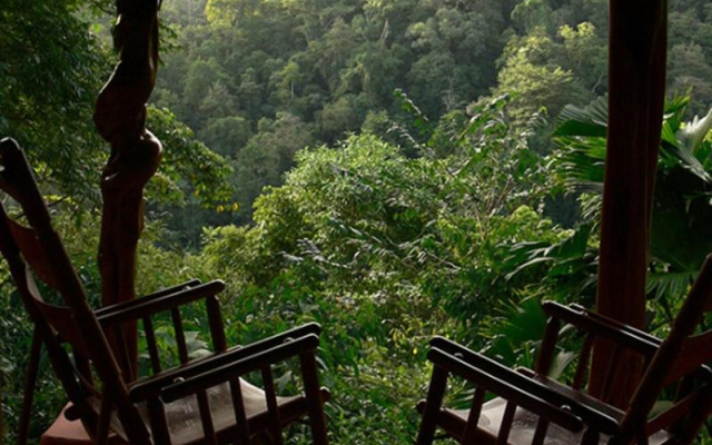 Luna Lodge