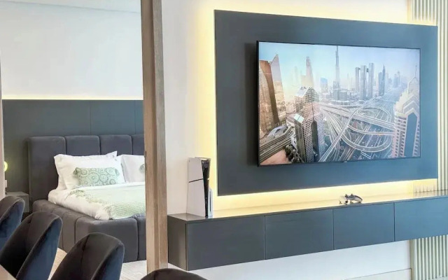 High Floor Burj Khalifa View Apartment