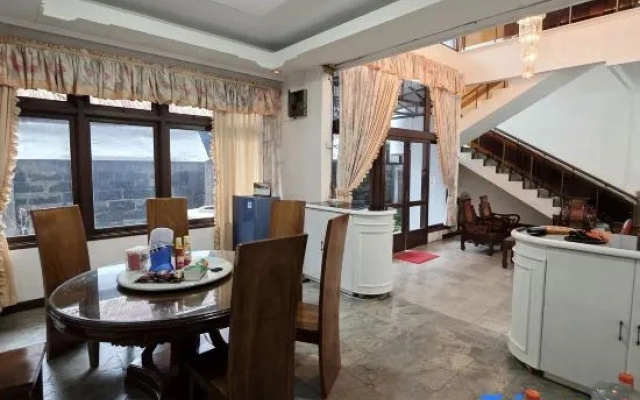 Johar Luxury House
