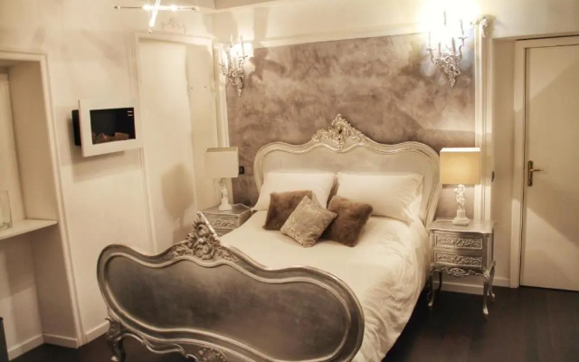 DRRome Spanish Luxury Suites