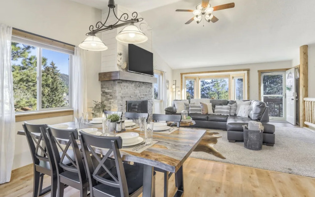 Cedar Chalet