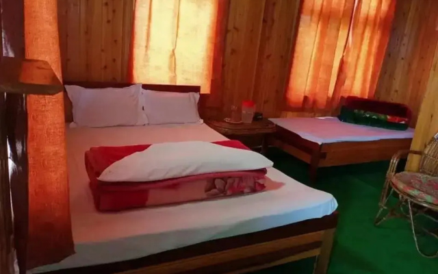 Red Panda Eco Huts