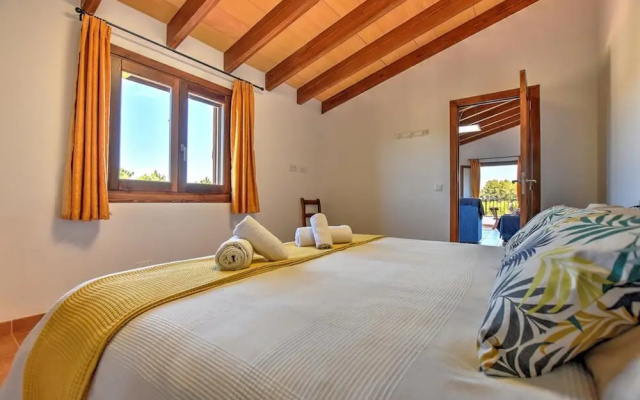 106040 - Villa in Ariany