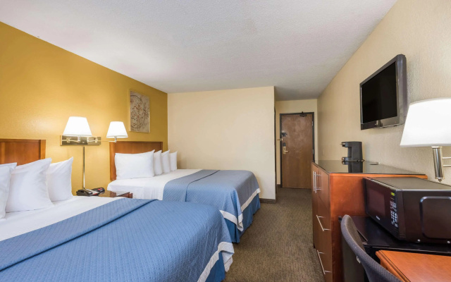 Days Inn Greenfield