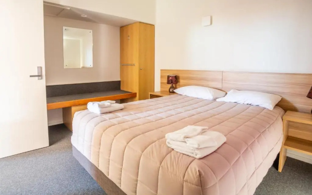Christchurch Park Motel
