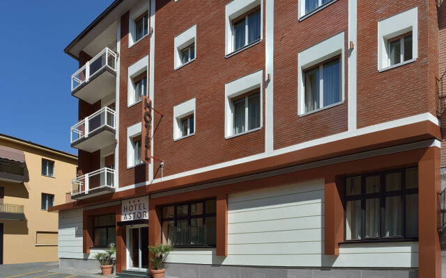 Astor Hotel вид на фасад