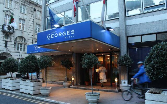 Saint Georges Hotel вид на фасад