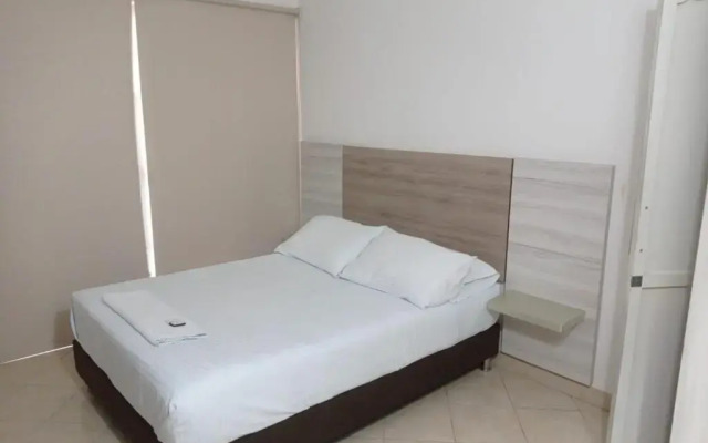 Hotel Damys