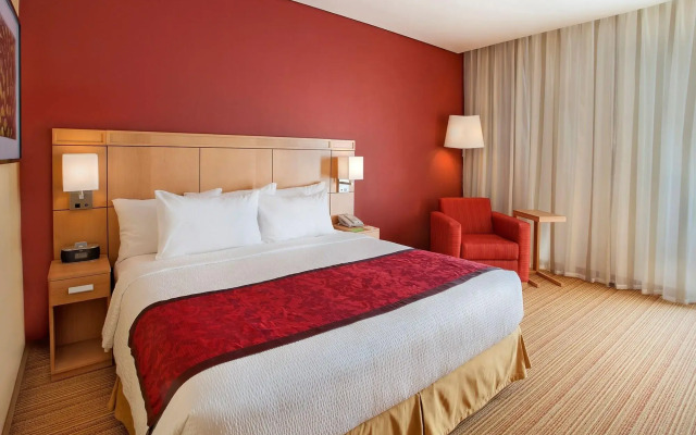Courtyard by Marriott Leon at the Poliforum
