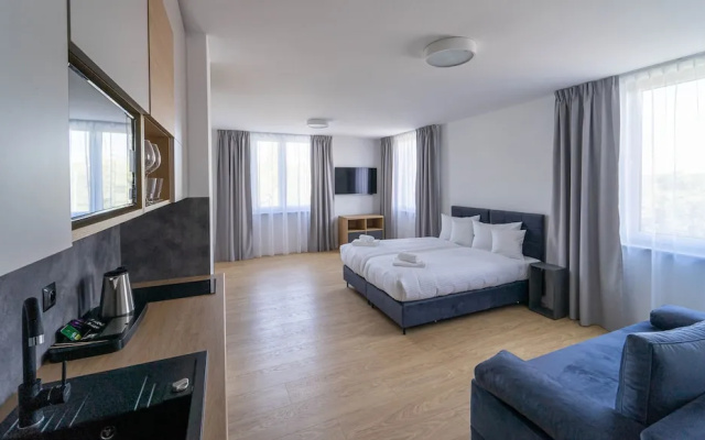 Milo Aparthotel