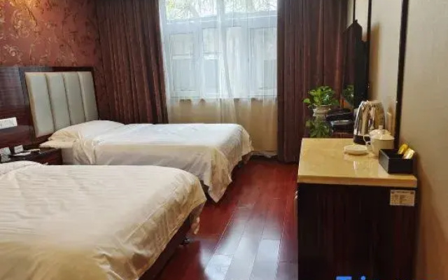 Urumqi Petroleum Transportation Hotel