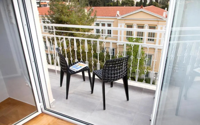 Beautiful Apartment With Lovely View at Kolonaki, Athens!