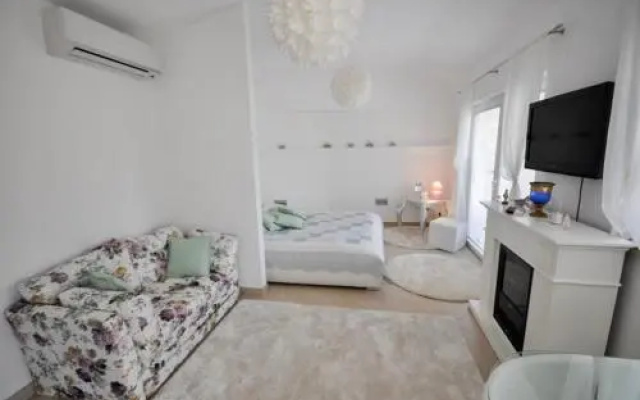 Holiday Home T