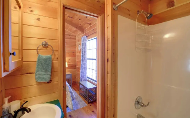 Steps to Virginia Creeper Trail: Creekside Retreat