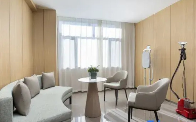 Ramada by Wyndham Urumqi MiDong