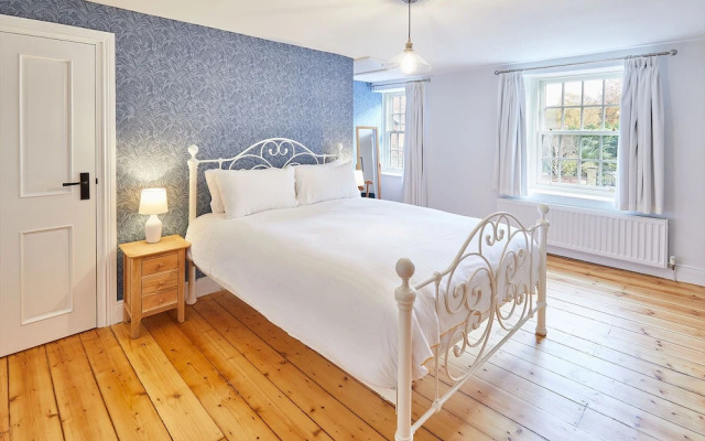 Host Stay Kenmore
