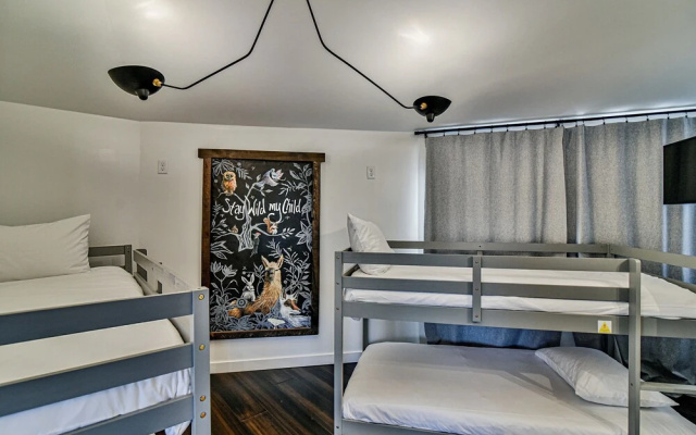 La Maison Mirch - Luxe Design Retreat