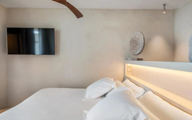 Suites by Miramar - Adults only