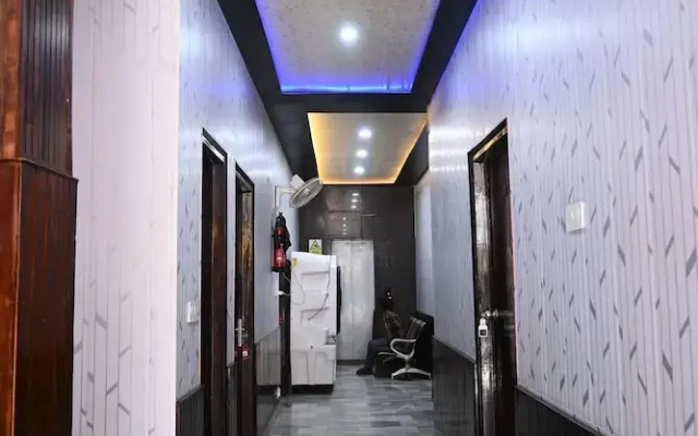 Hotel Barahdari