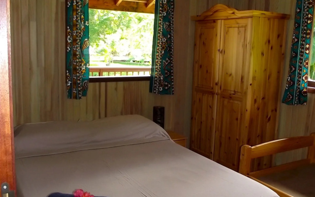Vaianae Lodge