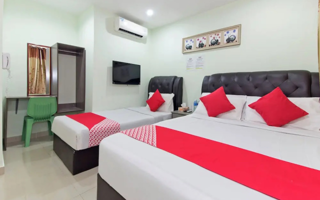 OYO 444 KL Empire Hotel