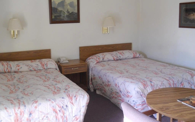 Tomahawk Lodge