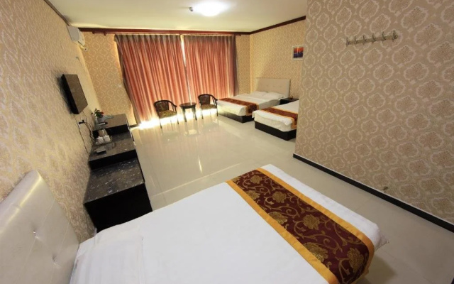 Gu Lan Bed  Breakfast