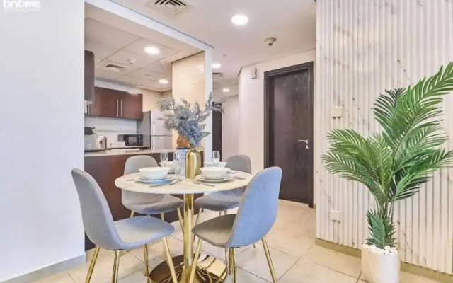 bnbme | Gold Crest Views | 2 BDR