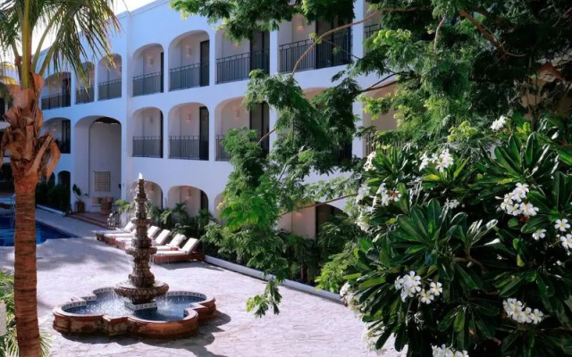 Tropicana Inn