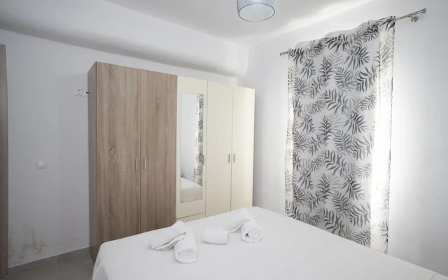 Island Dreaming Opal 2 Bd w shared pool