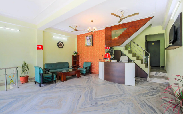 OYO 7794 Hotel Raghukul