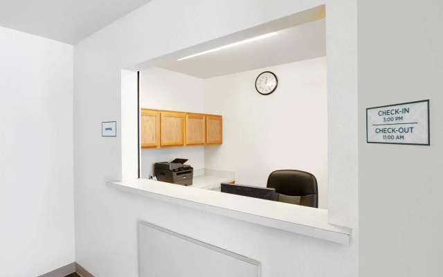 WoodSpring Suites McKinney