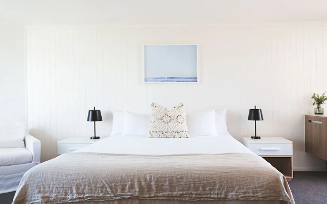 Ibis Styles Salamander Shores